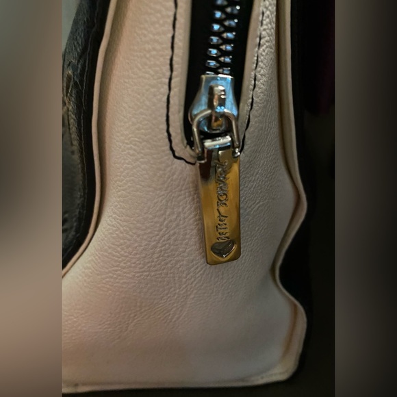 Betsey Johnson Satchel/Shoulder Bag.                  Size: OS - Picture 12 of 15
